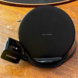 Samsung Fast Charge wireless with adaptive fast charging